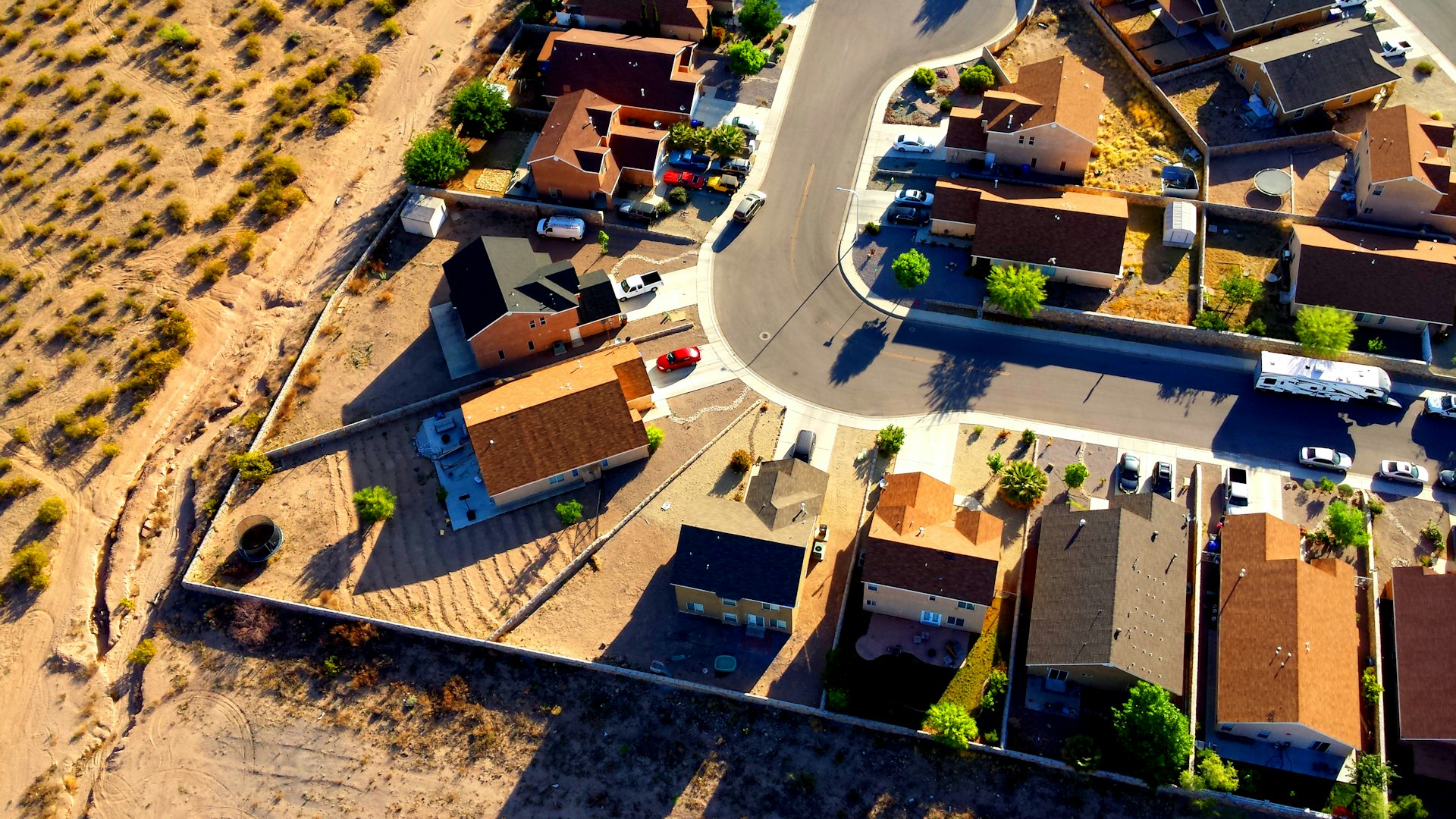 Remote Work's Transformation of the Real Estate Landscape: Trends, Strategies, and Opportunities for 2025