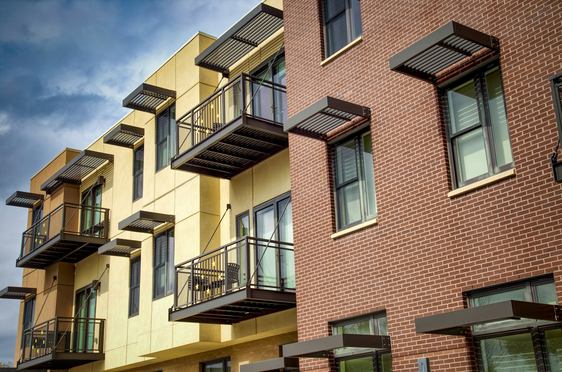 Navigating the Rising Demand for Multifamily Housing Units: Trends, Opportunities, and Practical Guidance for 2025