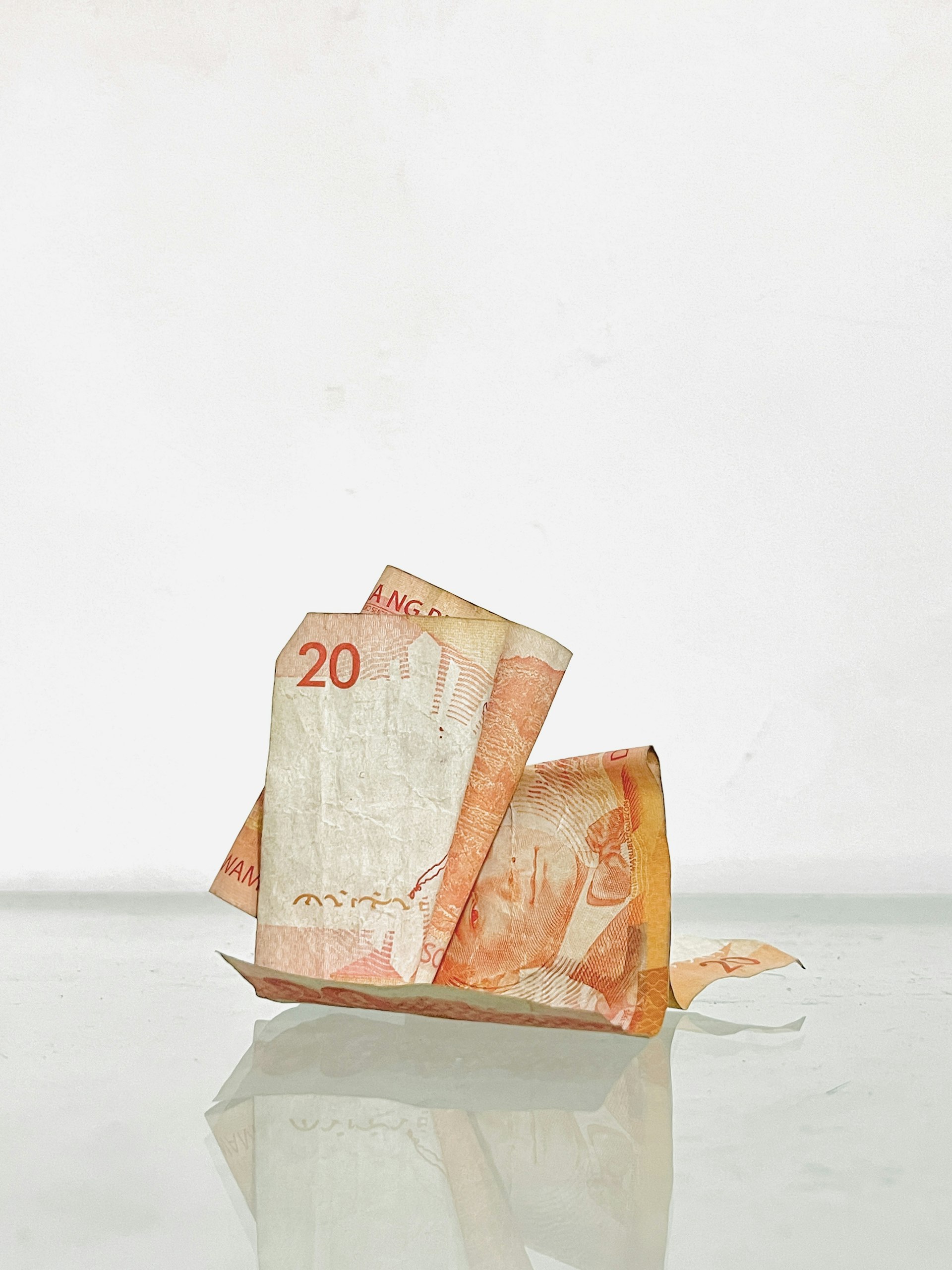 Peer-to-Peer Lending: Weighing the Risks and Rewards for Investors and Borrowers